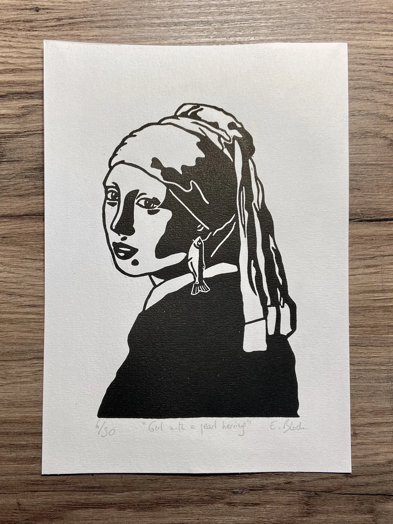 « Girl with a pearl herring »